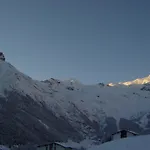 Haus Alpenglück