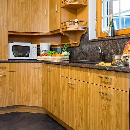 Appartamento Haus Alpenglueck *